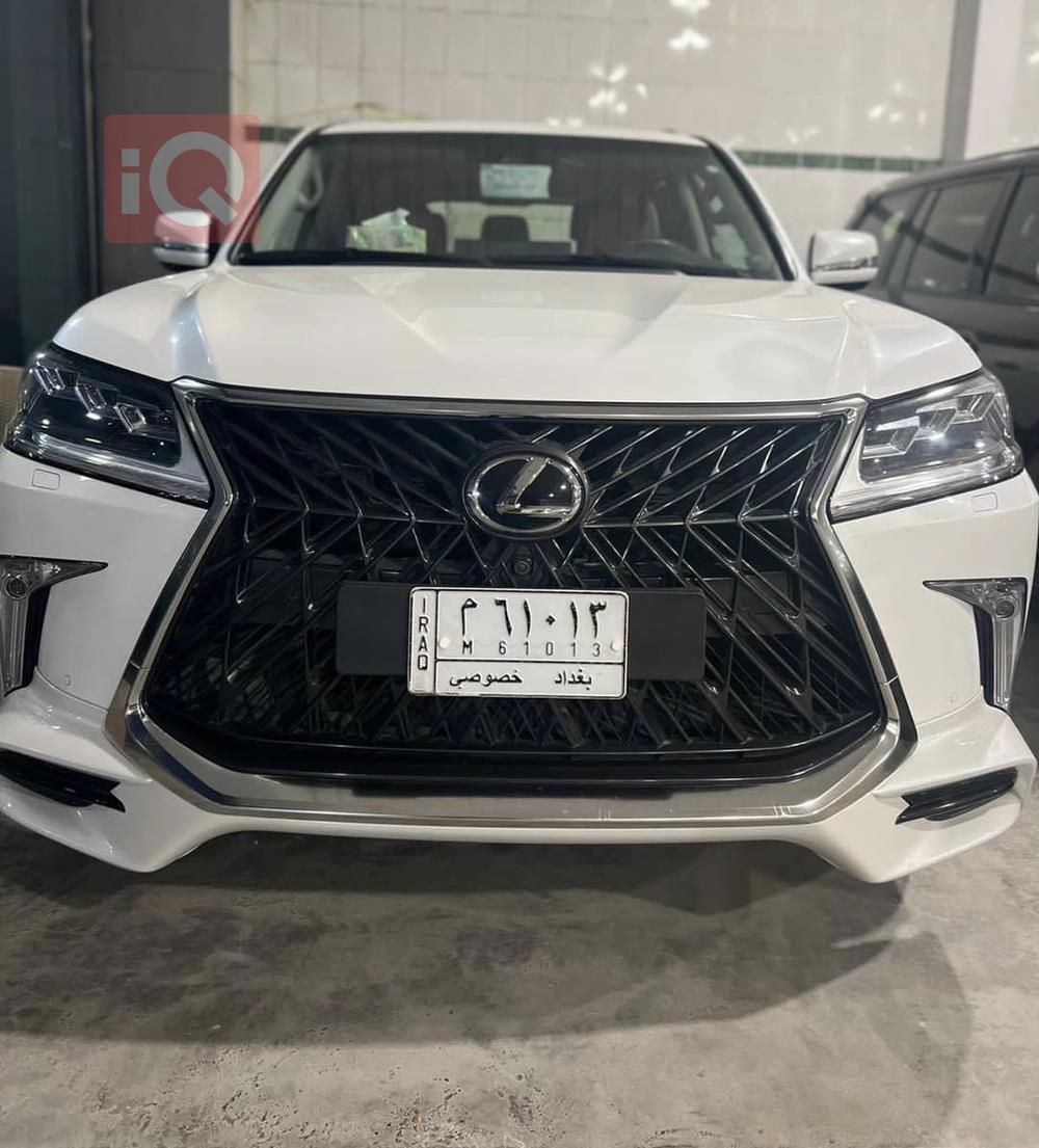 لێکزس LX